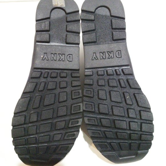 DKNY Jadyn Sneakers -11 - Picture 8 of 8